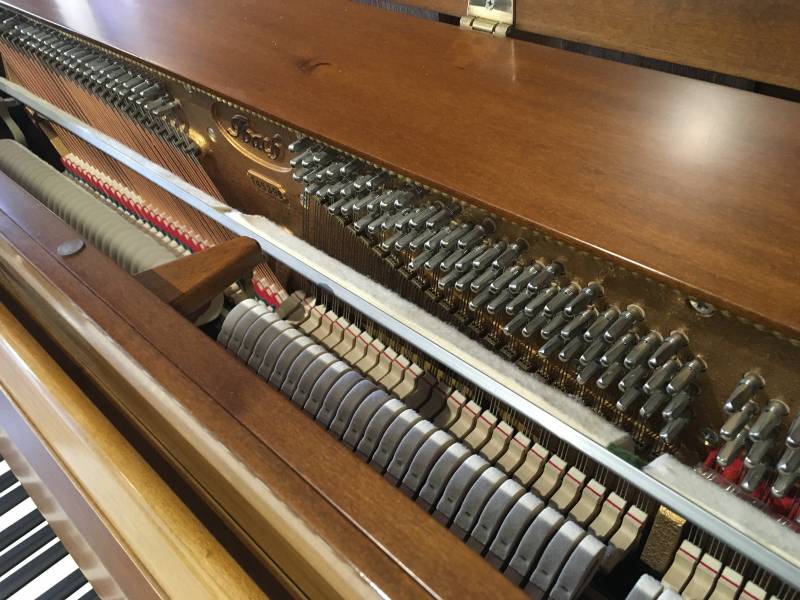 Achat d'un piano allemand IBACH d'occasion sur Rennes, Vannes et ma Bretagne