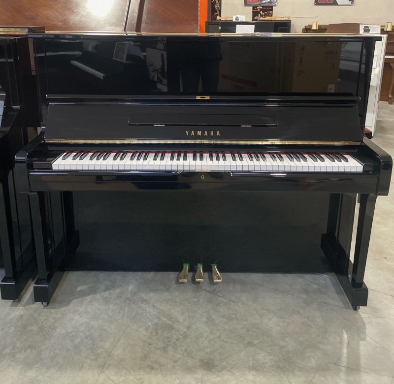 Vente de piano d’occasion YAMAHA U1 (année: 1983)