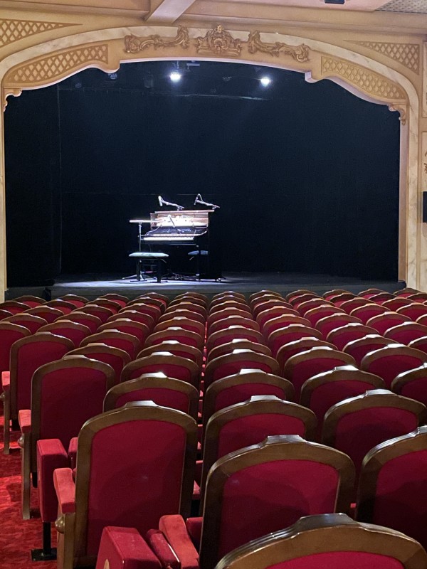 Louer un piano de concert à Nantes et sa région