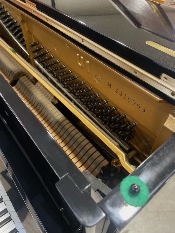 Vente de piano d’occasion YAMAHA U1 (année: 1983)