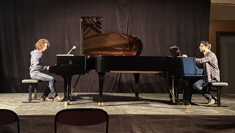 Location de piano Steinway & sons modèle B211 à  côté de Rennes