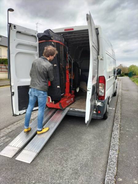Louer un piano à queue pour une courte période en Bretagne