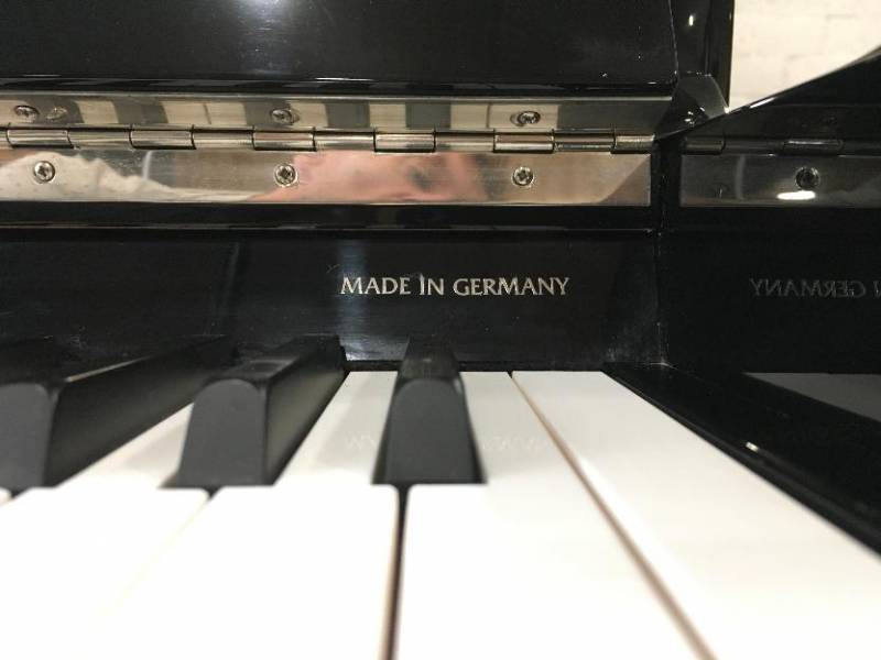 acheter un piano d'occasion Steinberg sur Rennes et la région Bretagne